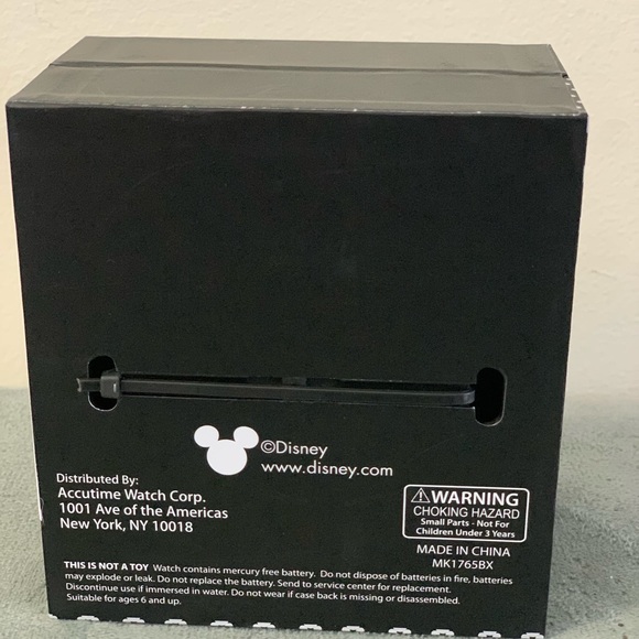 Disney Minnie Womens rose-gold Tone Bracelet Watch -NEW - Picture 11 of 13